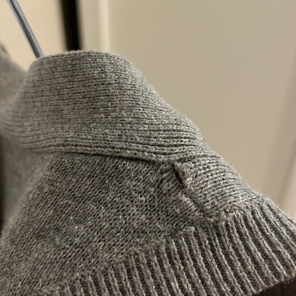 Miley Cyrus and Max Azria Gray Vest - Picture 4 of 4